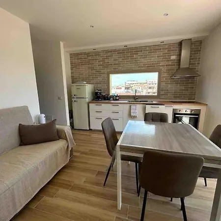 Апартаменты Attico Con Terrazza A Cagliari. Кальяри